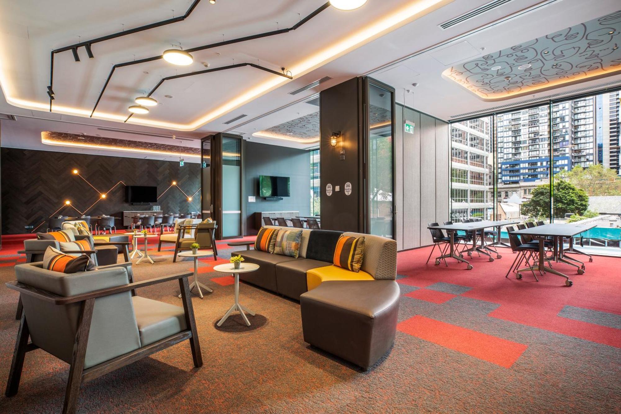 Holiday Inn Express Melbourne Little Collins By Ihg, Melbourne